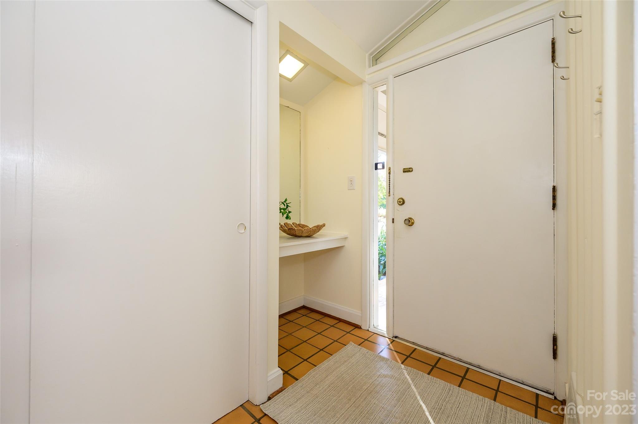 5821 Murrayhill Road Charlotte, NC 28210 - Photo 3 of 40 Gallery Image 3