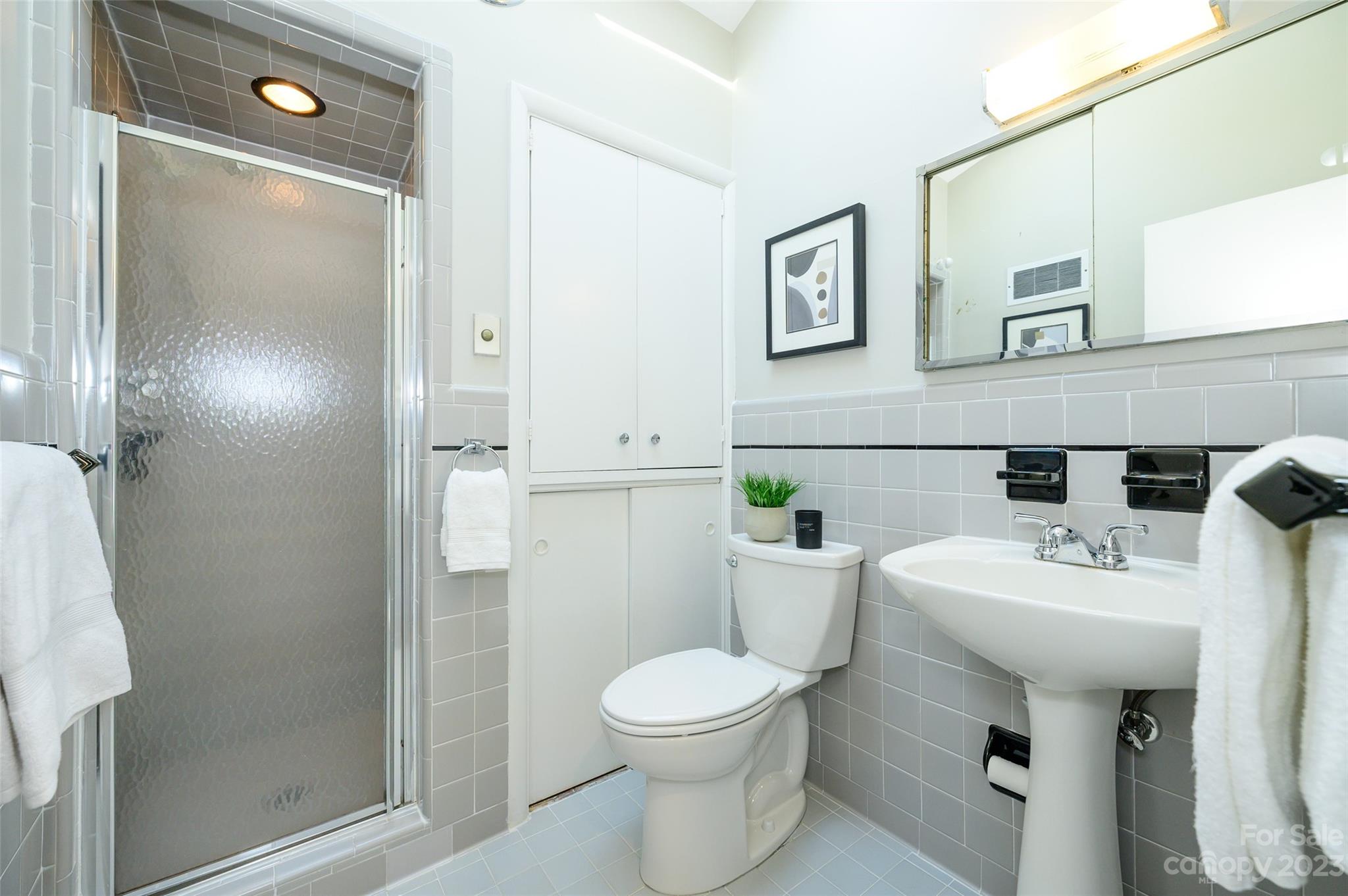 5821 Murrayhill Road Charlotte, NC 28210 - Photo 32 of 40 Gallery Image 32