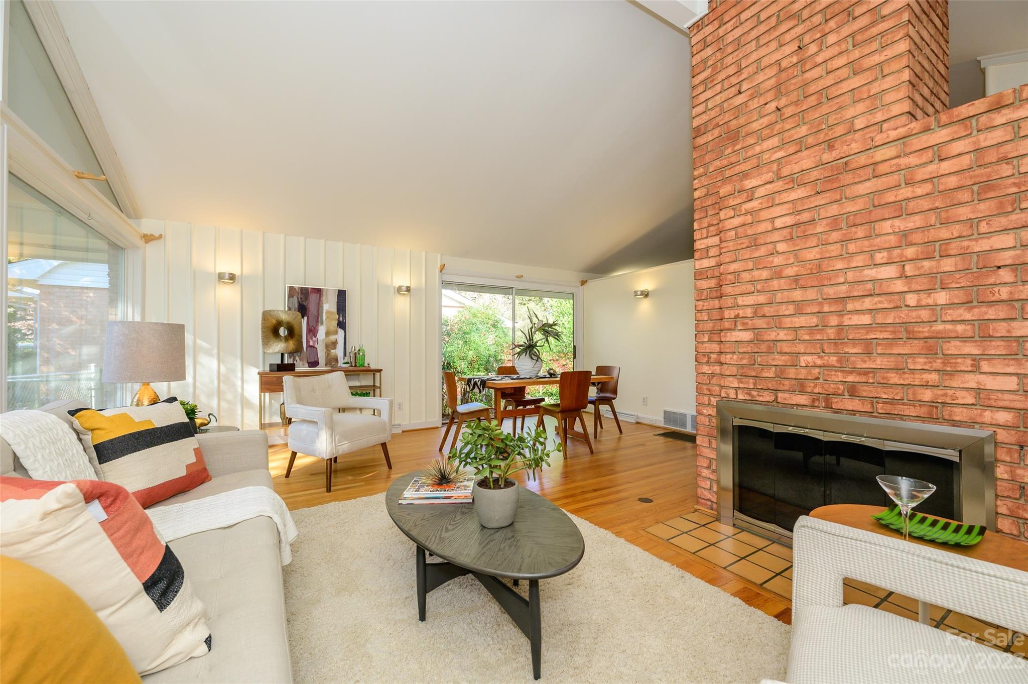 5821 Murrayhill Road Charlotte, NC 28210 - Photo 10 of 40 Gallery Image 10