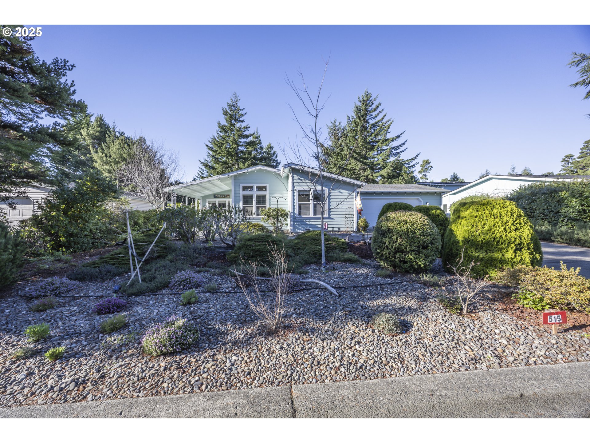 515 Robin Lane Florence, OR 97439 - Photo 7 of 38