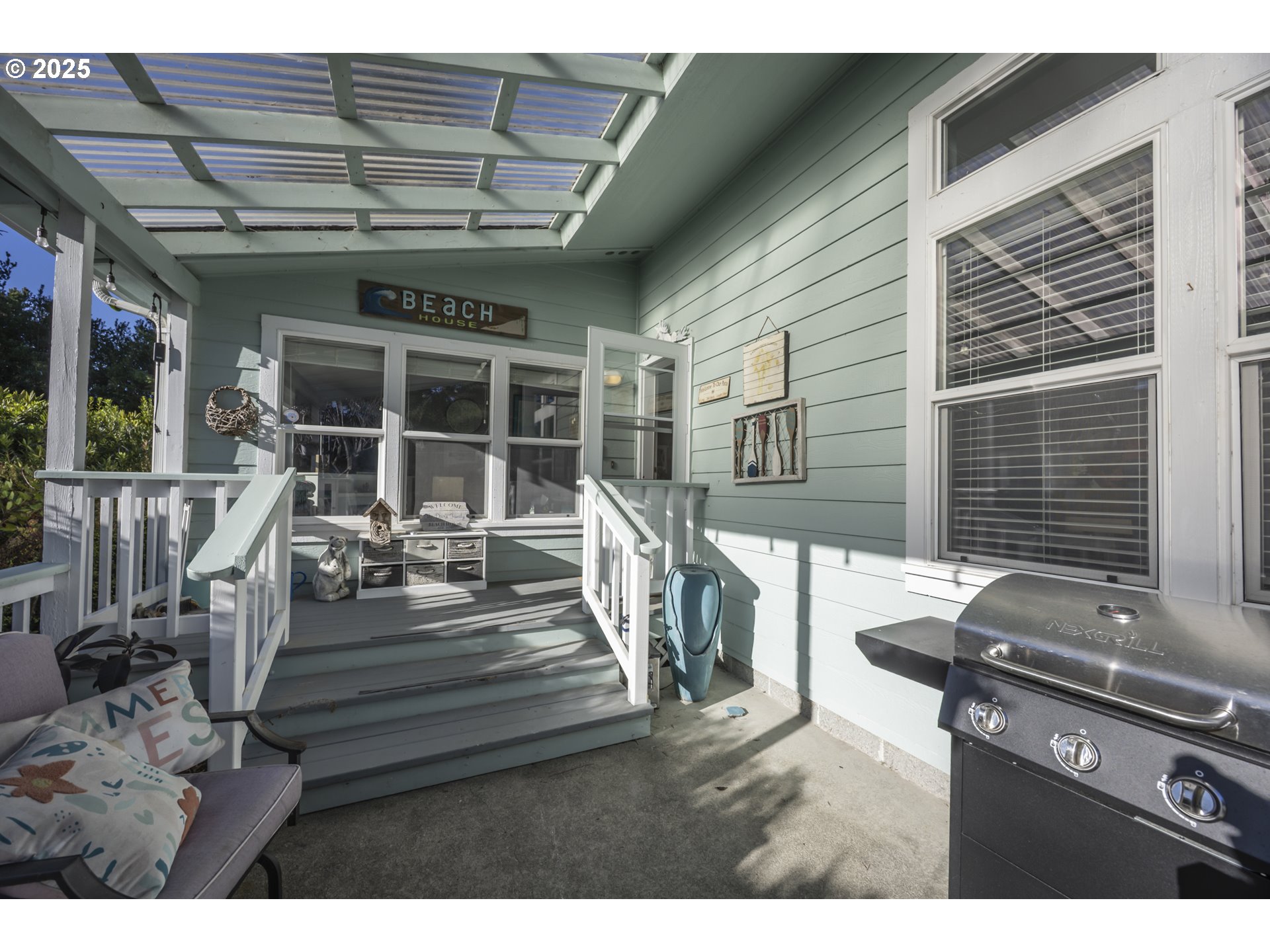 515 Robin Lane Florence, OR 97439 - Photo 9 of 38