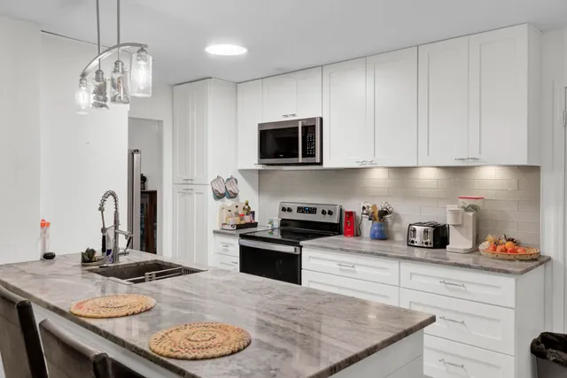 $335,000 | 203 Jimbo Road, Summerville, SC 29485