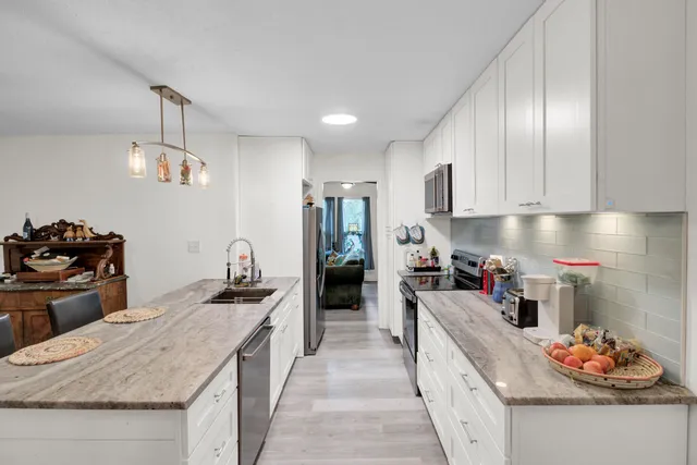 $335,000 | 203 Jimbo Road, Summerville, SC 29485