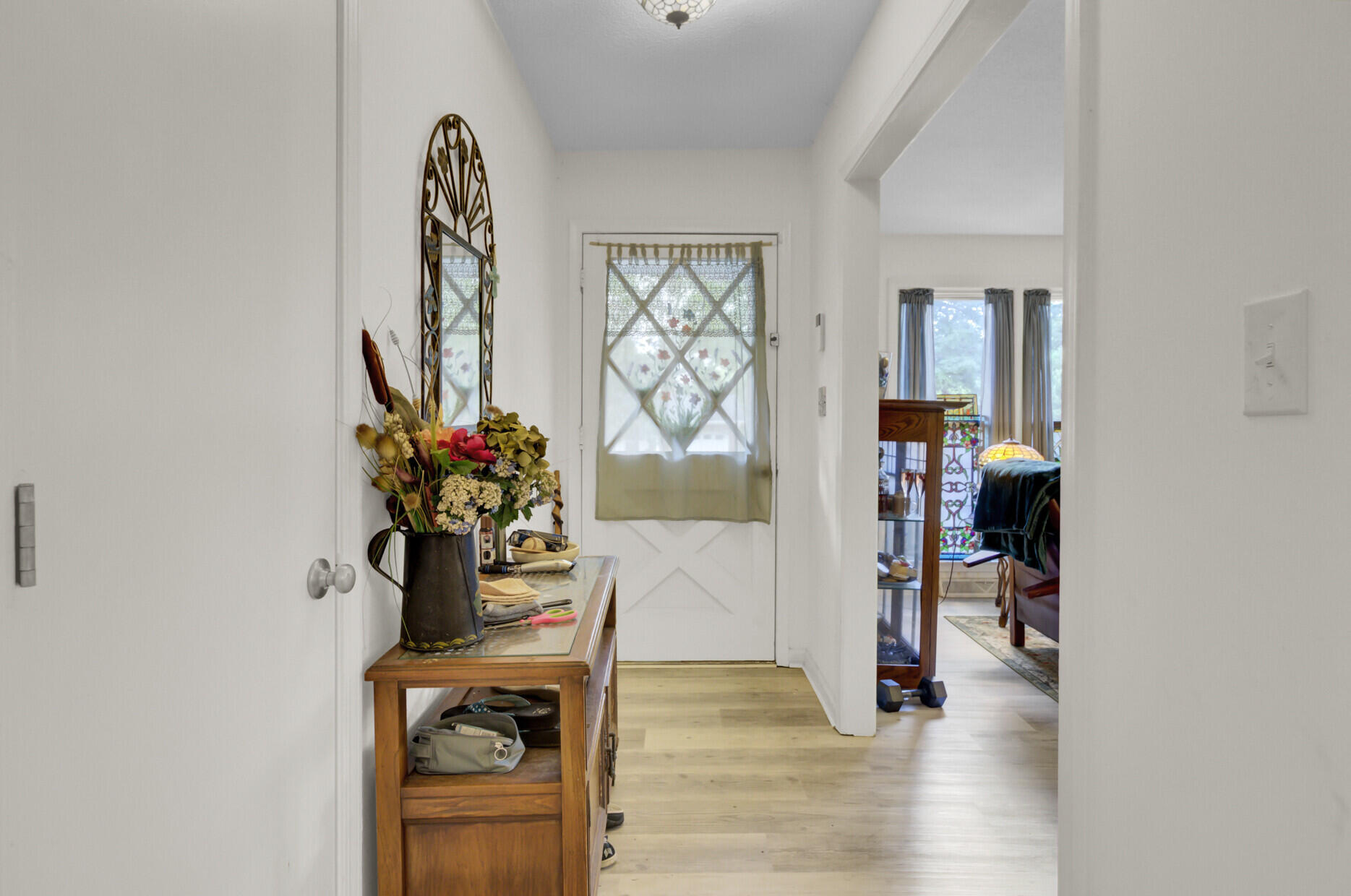 203 Jimbo Road Summerville, SC 29485 - Photo 6 of 39 06_6_mls