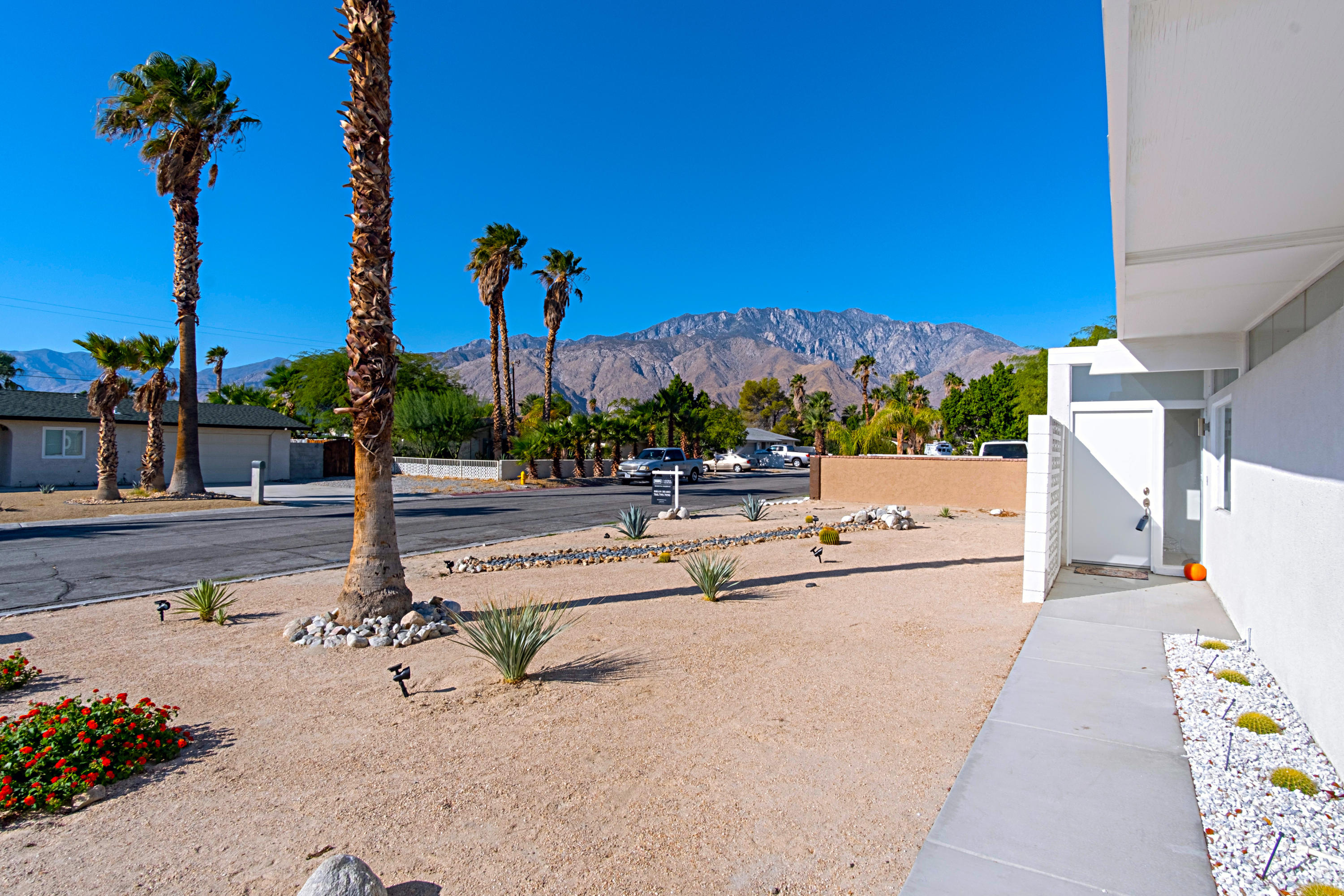 2326 East Finley Road Palm Springs, CA 92262 - Photo 2 of 39 49613270117076bpo-117076-104