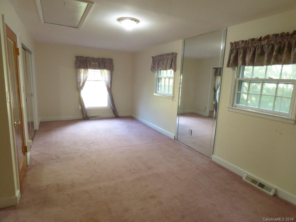 3720 Topsfield Road Charlotte, NC 28211 - Photo 5 of 17 Gallery Image 5