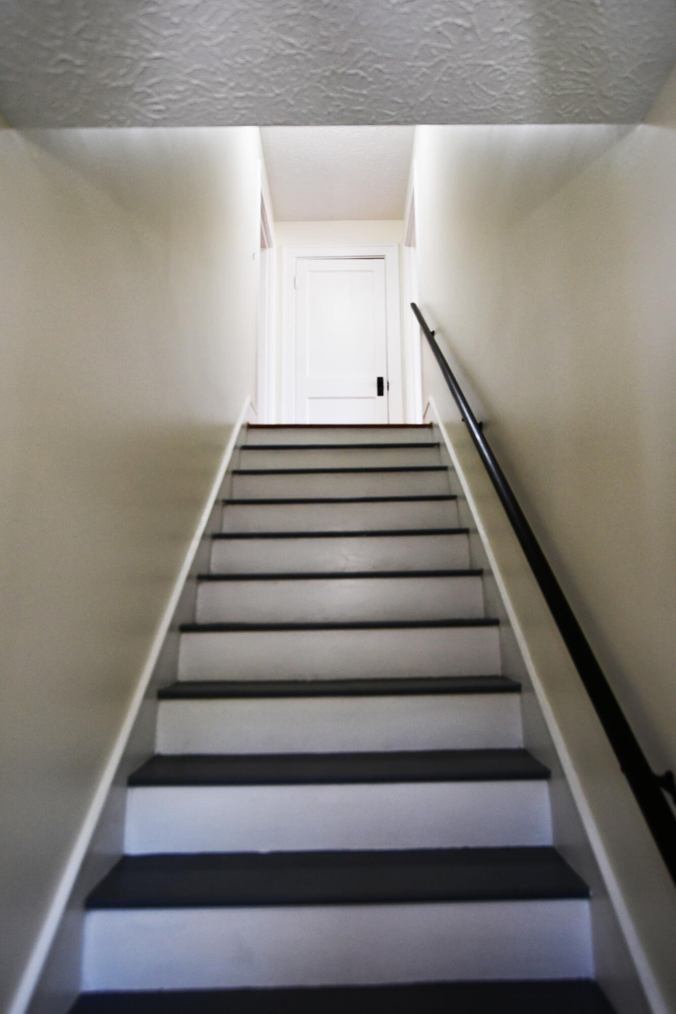 291 Main Street Irvine, KY 40336 - Photo 19 of 32 Upstairs we go!