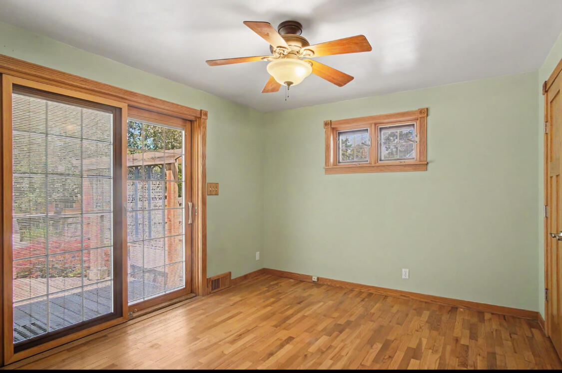 1017 Pearl Street Belding, MI 48809 - Photo 18 of 30 IMG_6929