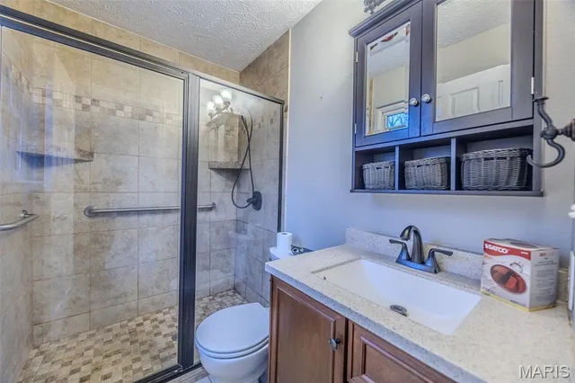 $519,900 | 22800 Highway North, Lebanon, MO 65536