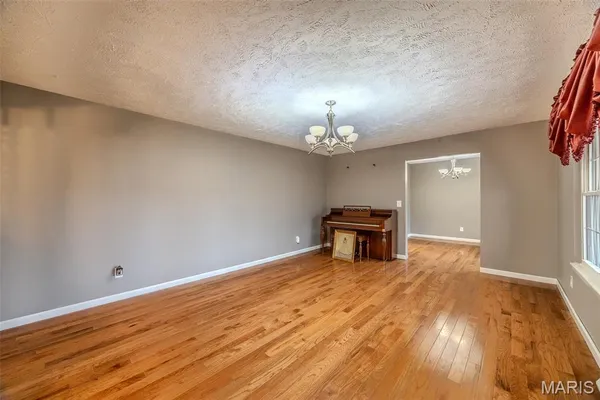 $519,900 | 22800 Highway North, Lebanon, MO 65536