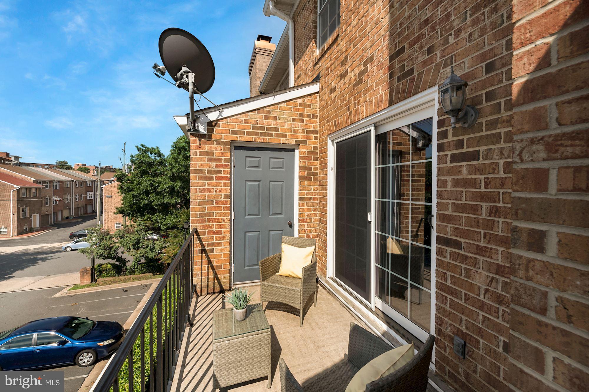 935 South Rolfe Street, Unit 2 Arlington, VA 22204 - Photo 26 of 29 Balcony