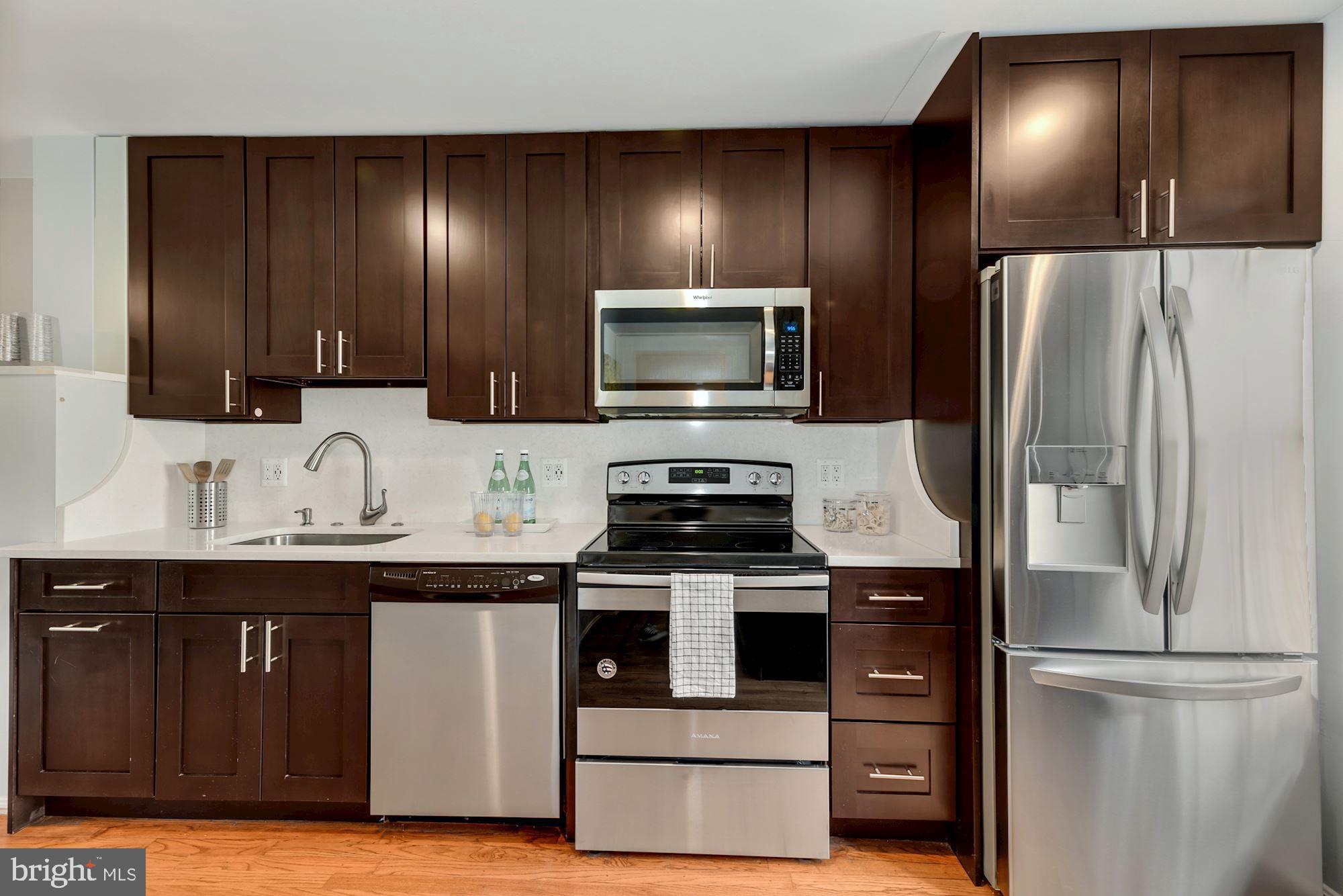 935 South Rolfe Street, Unit 2 Arlington, VA 22204 - Photo 6 of 29 Kitchen