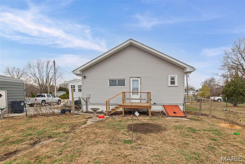 104 Helmuth Street Wilsonville, IL 62093 - Photo 4 of 28