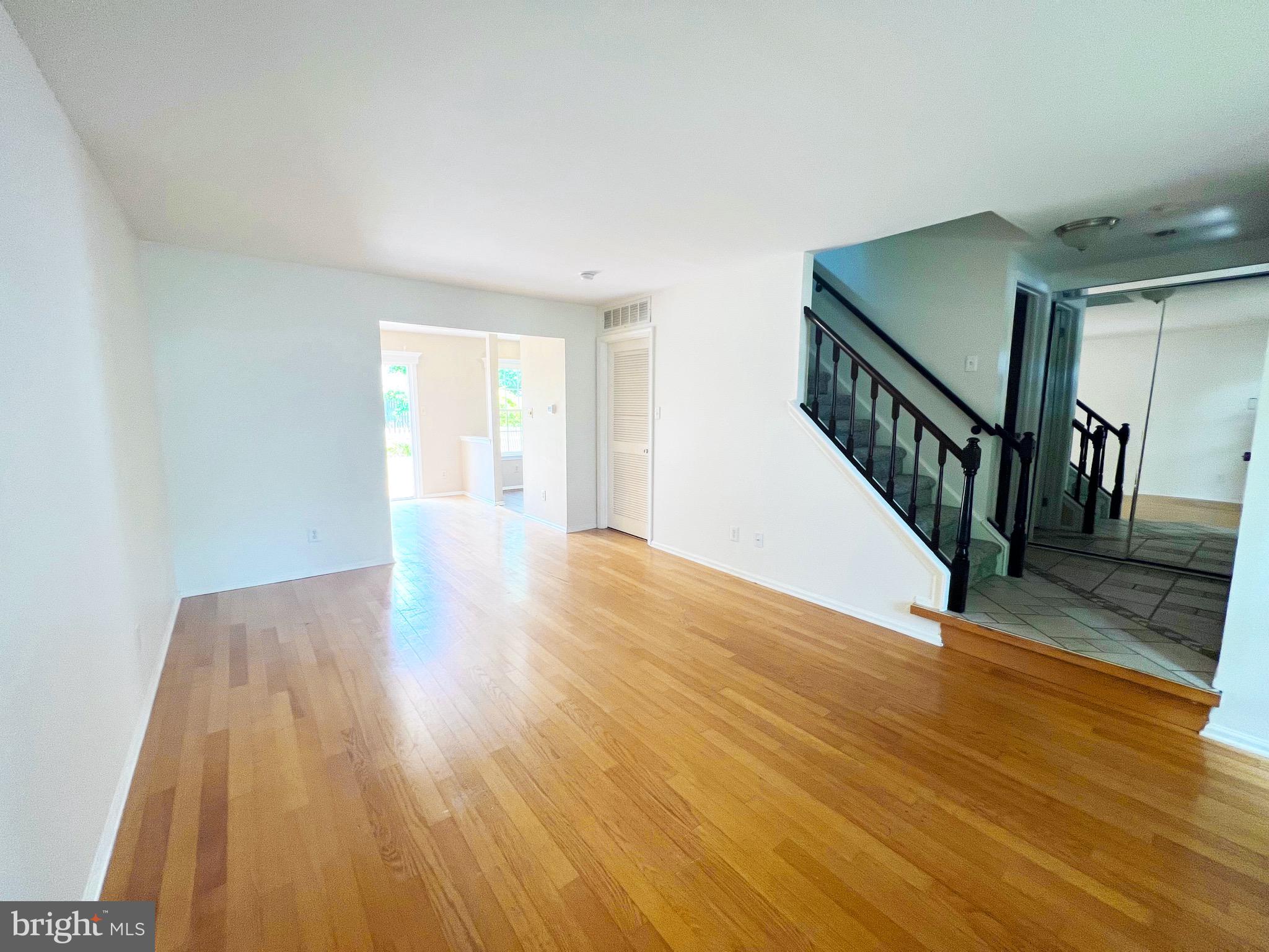 176 Crown Prince Drive Marlton, NJ 08053 - Photo 5 of 16 Living Room