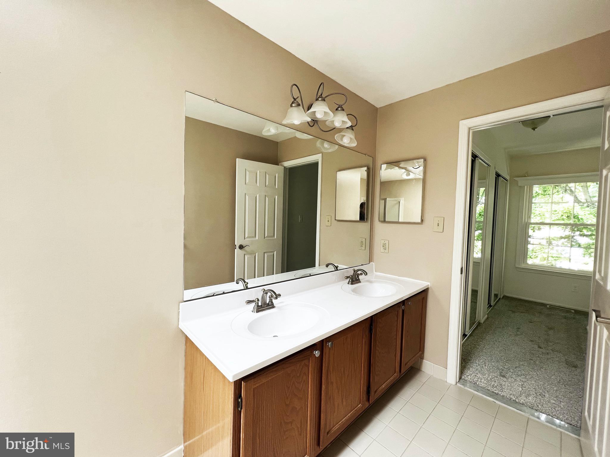 176 Crown Prince Drive Marlton, NJ 08053 - Photo 9 of 16 Bathroom (Bathroom (2nd Floor)