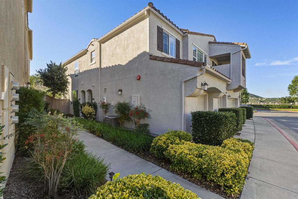 803 Covington Avenue San Marcos, CA 92078 - Photo 3 of 23