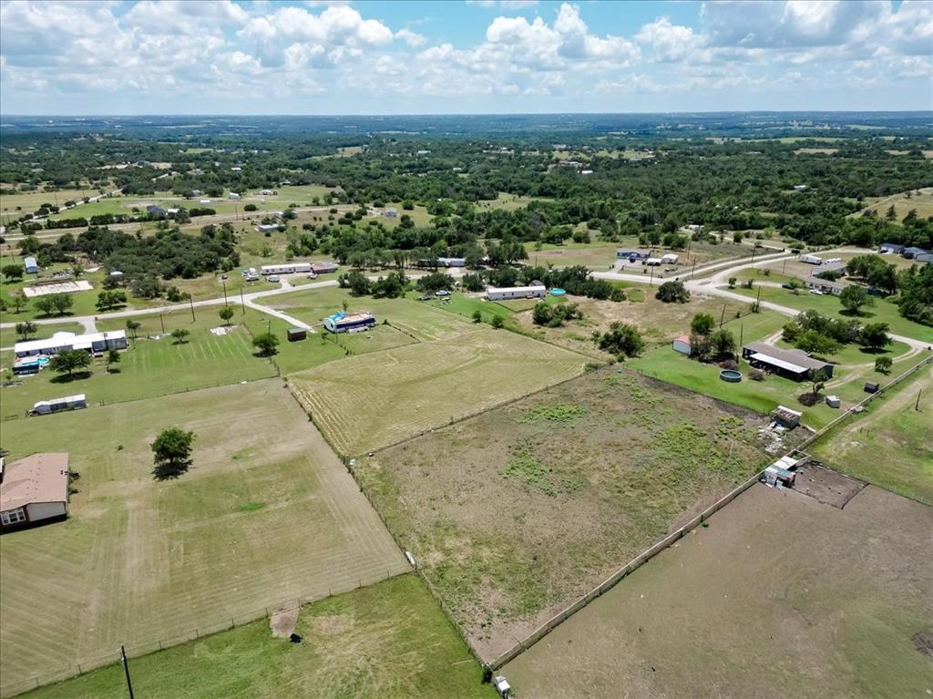 108 Lelon Lane Springtown, TX 76082 - Photo 6 of 20