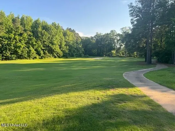 $600,000 | Fairway Drive, Natchez, MS 39120
