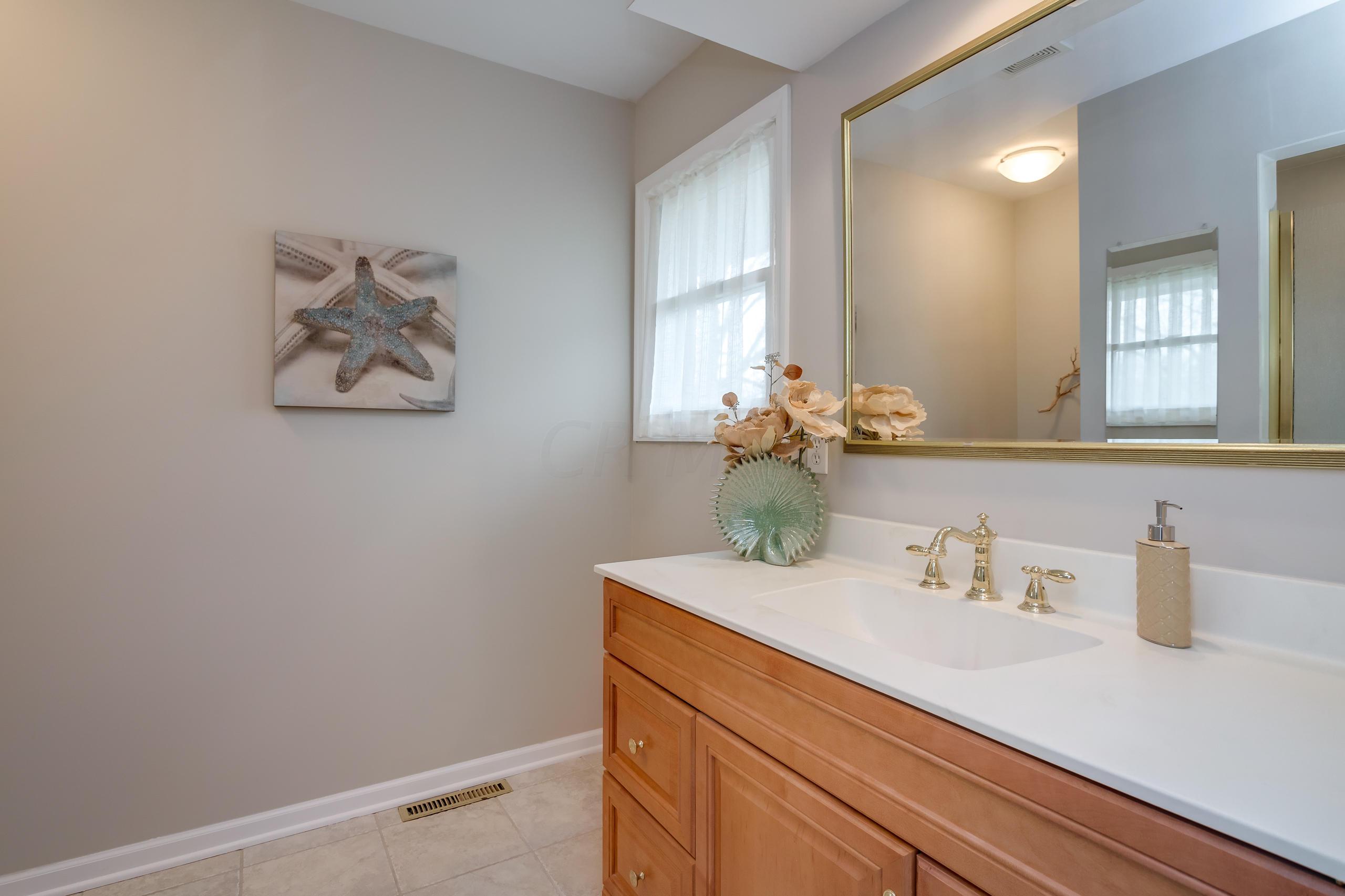 3629 Romnay Road Columbus, OH 43220 - Photo 19 of 28 Gallery Image 19