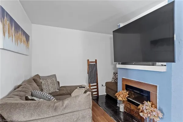 $147,900 | 201 East Montcastle Drive, Unit C, Greensboro, NC 27406