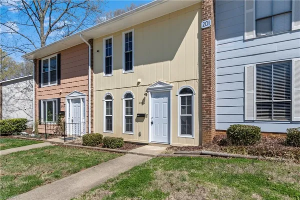 $147,900 | 201 East Montcastle Drive, Unit C, Greensboro, NC 27406