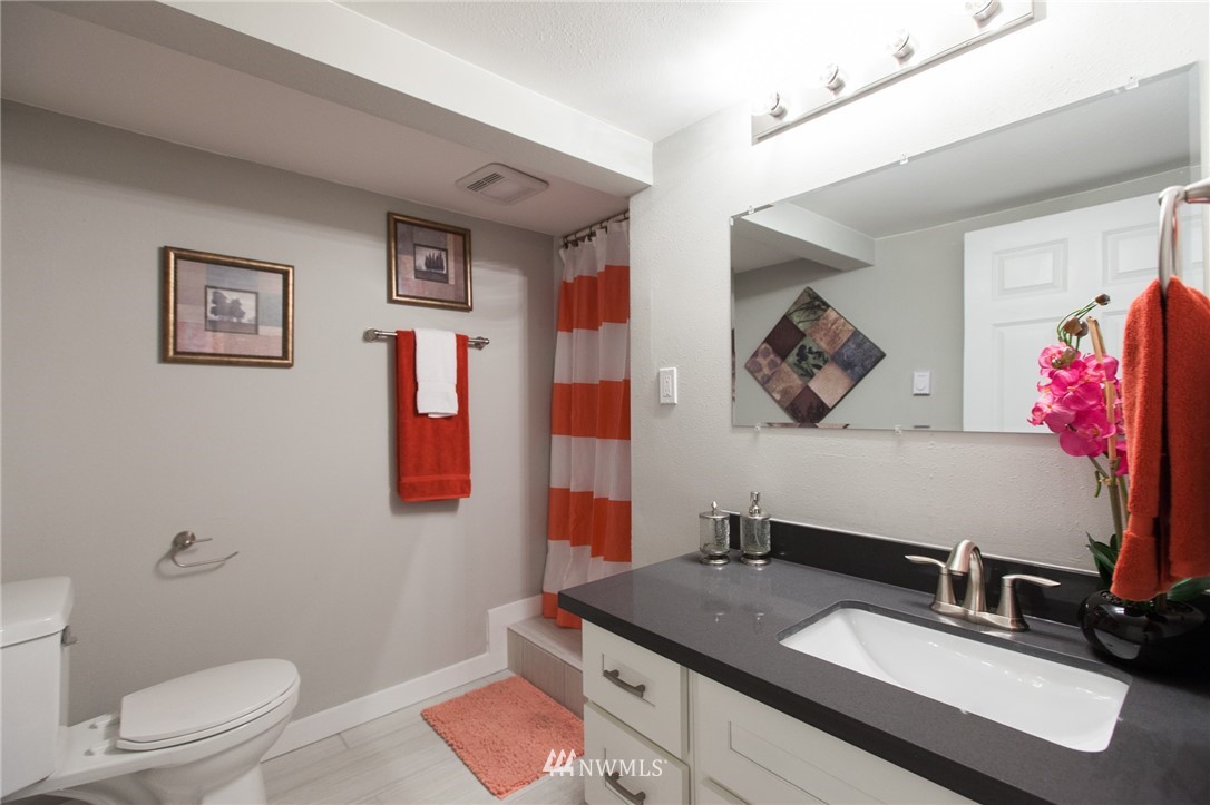 4004 Southwest Orchard Street Seattle, WA 98136 - Photo 22 of 25