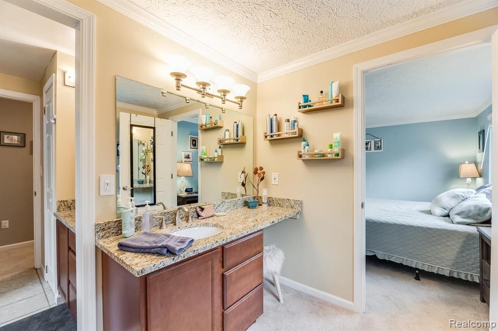 1689 Morningside Lane Rochester Hills, MI 48307 - Photo 18 of 33