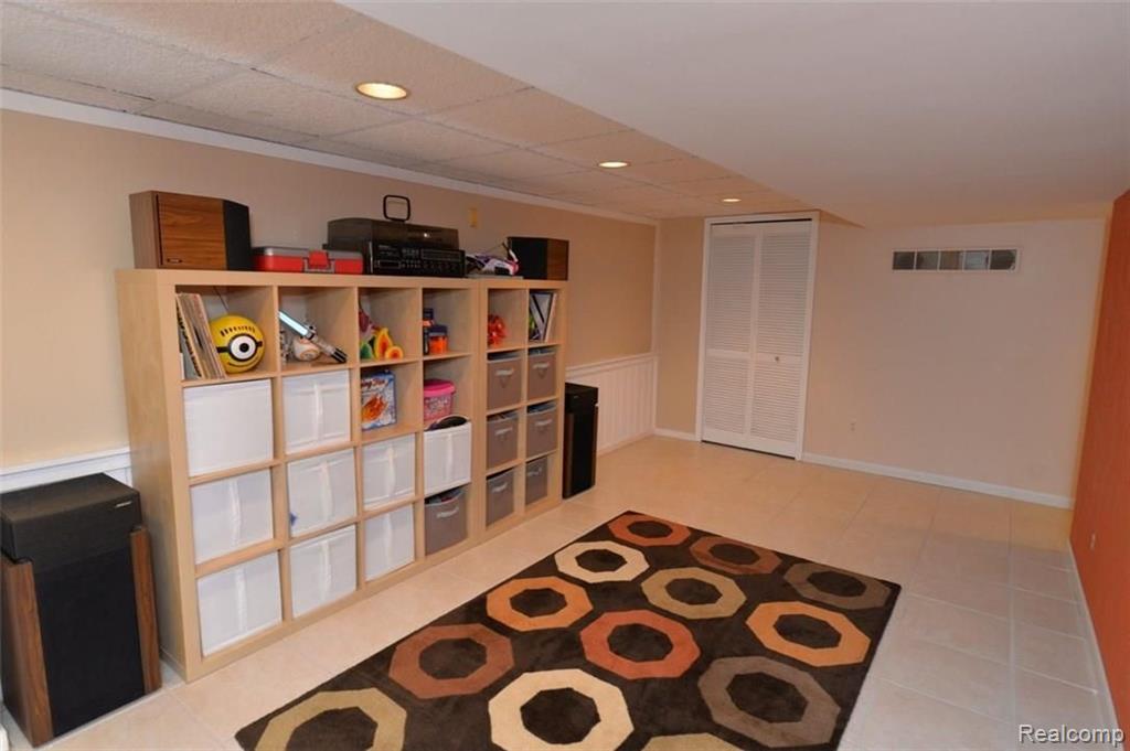 2154 Highsplint Drive Rochester Hills, MI 48307 - Photo 40 of 42