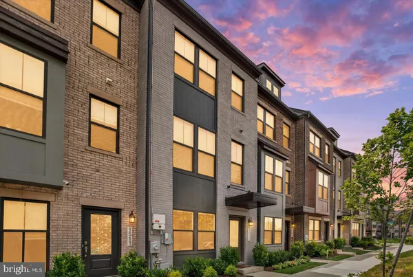 $559,900 | 3511 Carnaby Street, Hyattsville, MD 20782