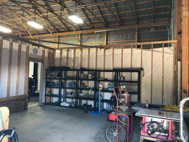 $324,900 | 5562 West 100 North, Andrews, IN 46702