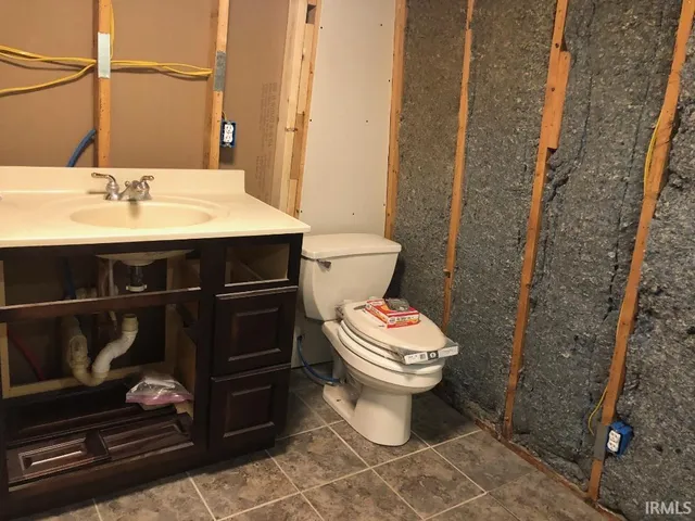 $324,900 | 5562 West 100 North, Andrews, IN 46702