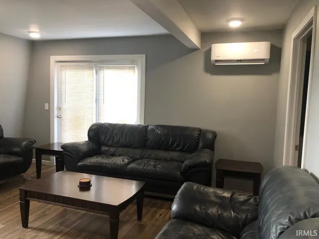 $324,900 | 5562 West 100 North, Andrews, IN 46702