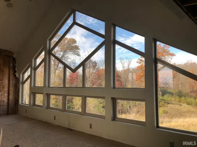 $324,900 | 5562 West 100 North, Andrews, IN 46702