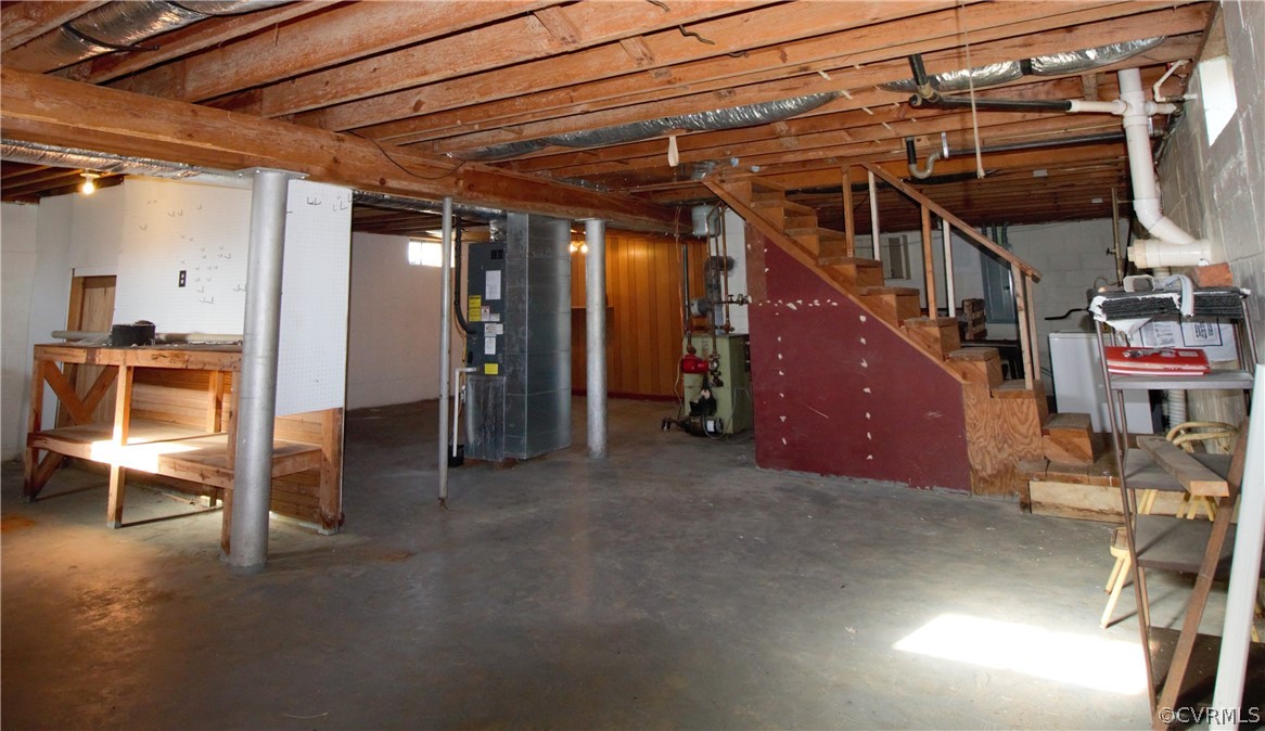9893 Francisco Road Farmville, VA 23901 - Photo 18 of 26 a view of a room with gym equipment