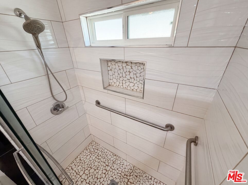 1007 East Citrus Edge Street Azusa, CA 91702 - Photo 19 of 33