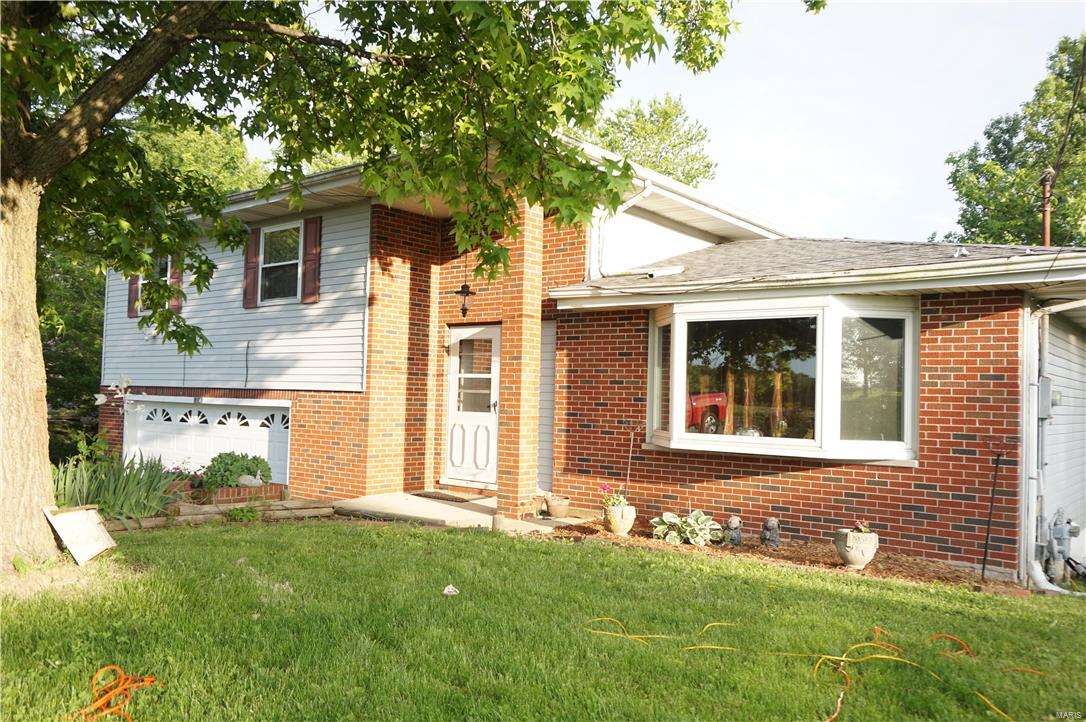 10546 Hickory Flat Road Highland, IL 62249 - Photo 1 of 17