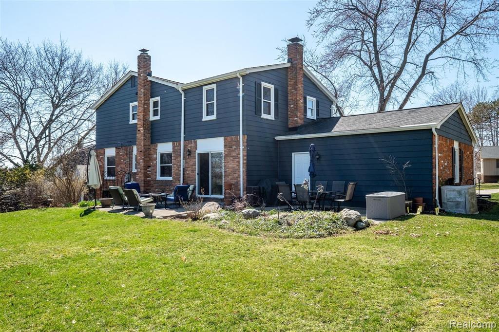695 Lake Forest Road Rochester Hills, MI 48309 - Photo 46 of 47