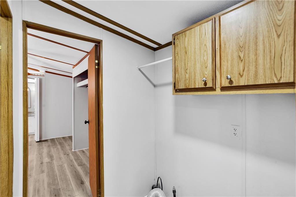 111 Dancer Lane Jeannette, PA 15644 - Photo 18 of 26 a view of walk in closet