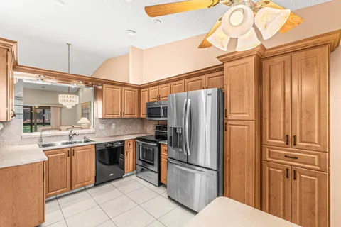 $299,000 | 6041 Kings Gate Circle, Delray Beach, FL 33484