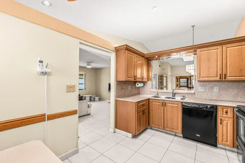 $299,000 | 6041 Kings Gate Circle, Delray Beach, FL 33484