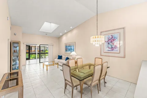 $299,000 | 6041 Kings Gate Circle, Delray Beach, FL 33484