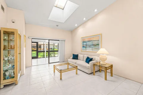 $299,000 | 6041 Kings Gate Circle, Delray Beach, FL 33484