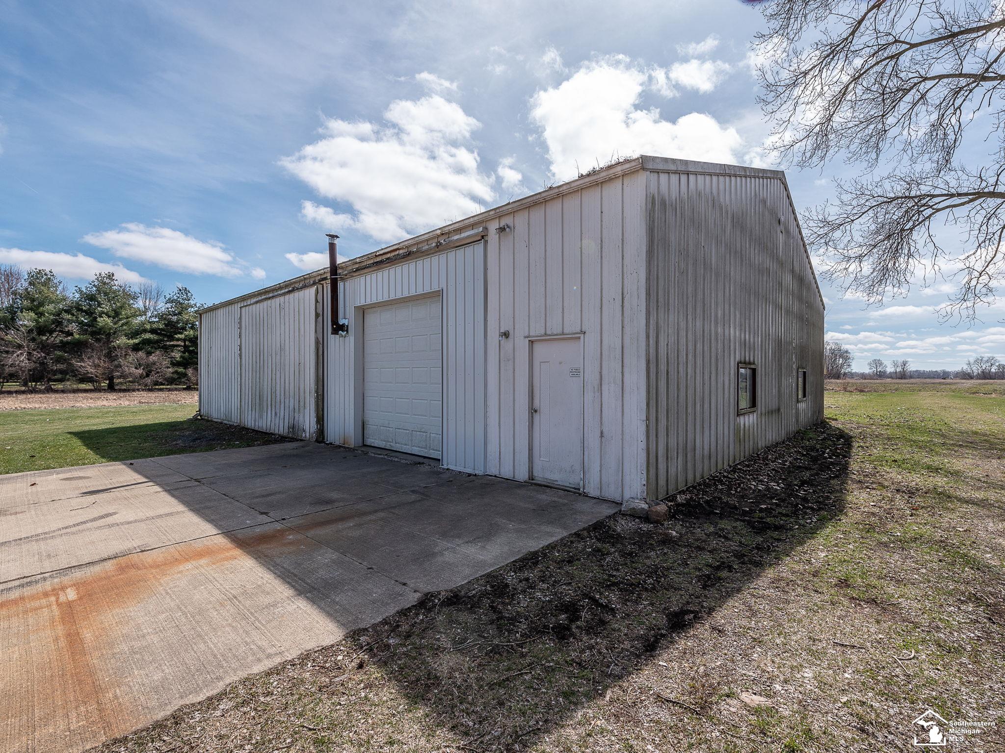 7675 Stewart Road Monroe, MI 48162 - Photo 30 of 55