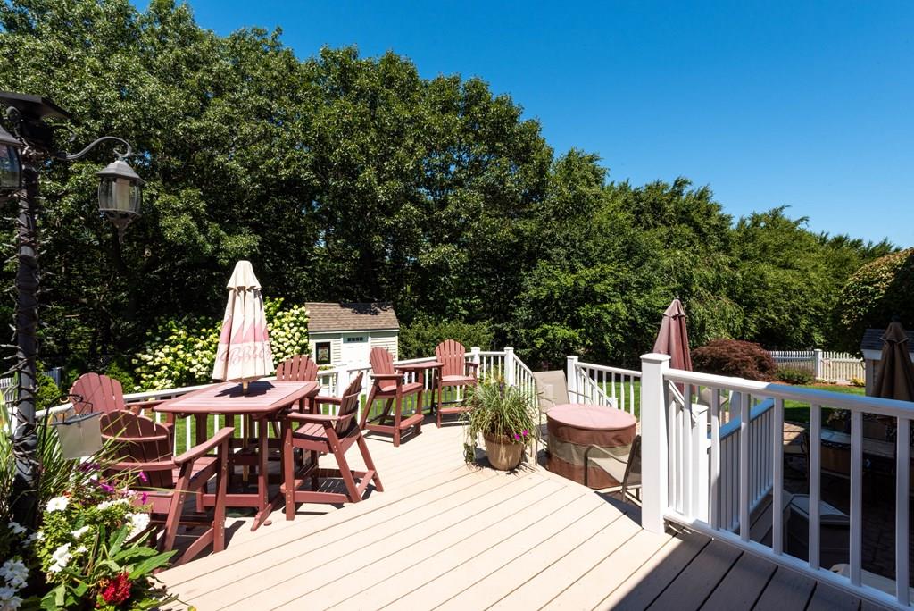 20 Tara Road Peabody, MA 01960 - Photo 6 of 42 Gallery Image 6