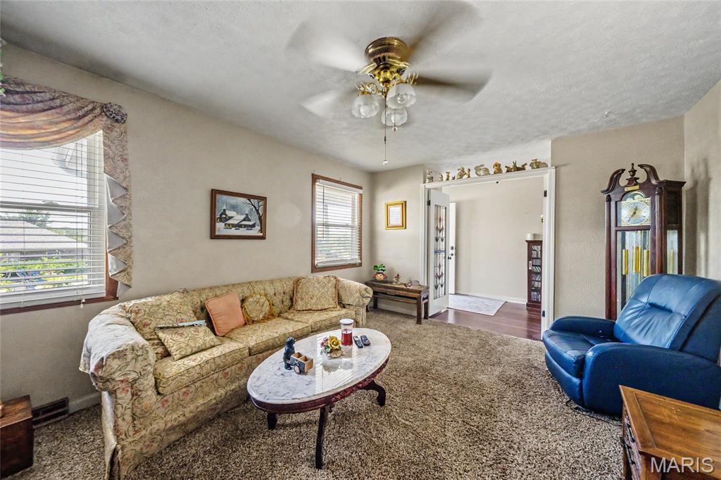 1525 McCutchen Road Rolla, MO 65401 - Photo 9 of 37