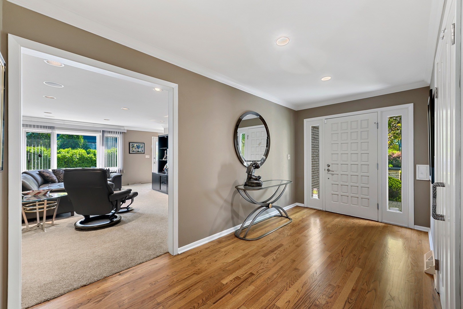 2530 Woodlawn Road Northbrook, IL 60062 - Photo 3 of 37