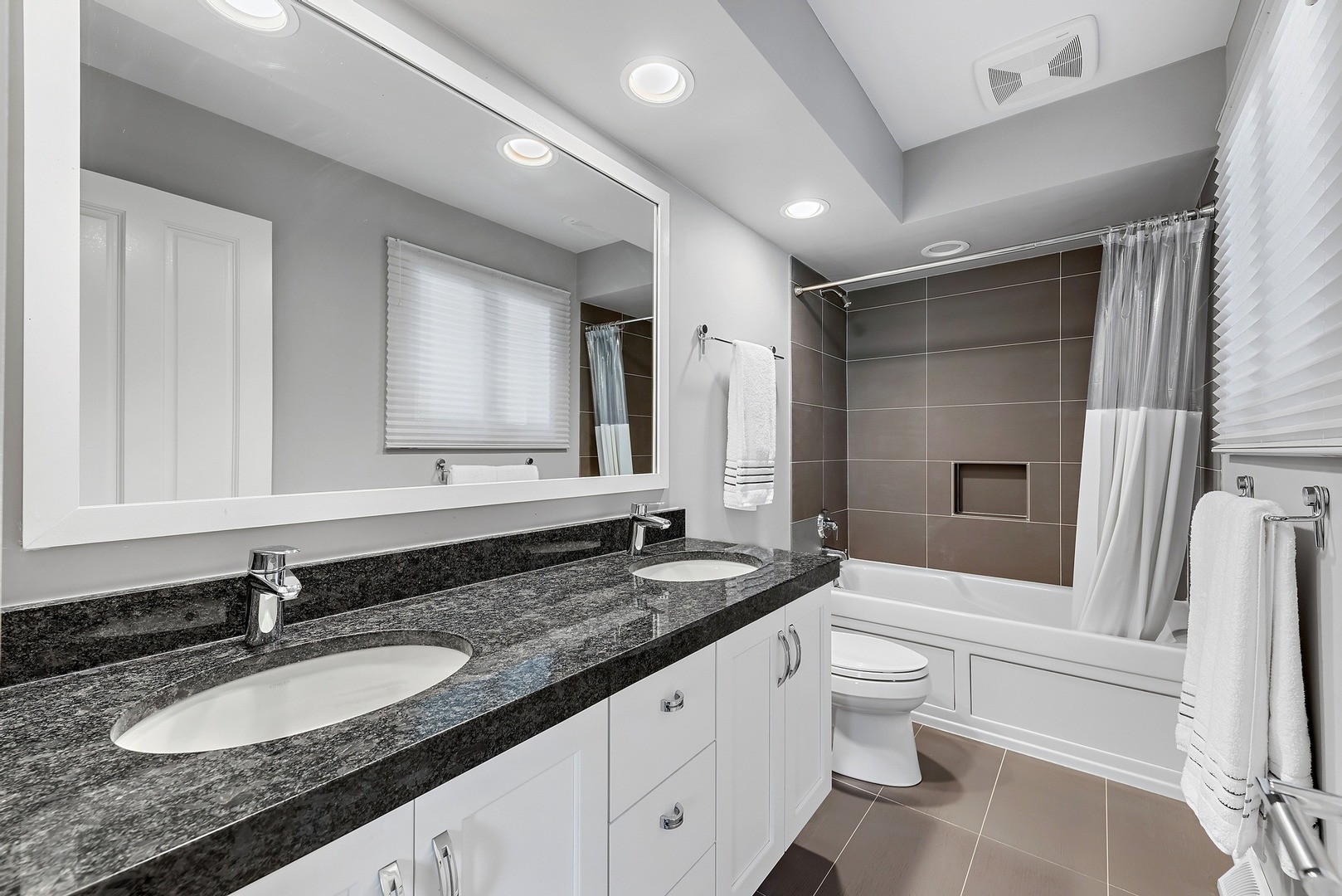 2530 Woodlawn Road Northbrook, IL 60062 - Photo 21 of 37