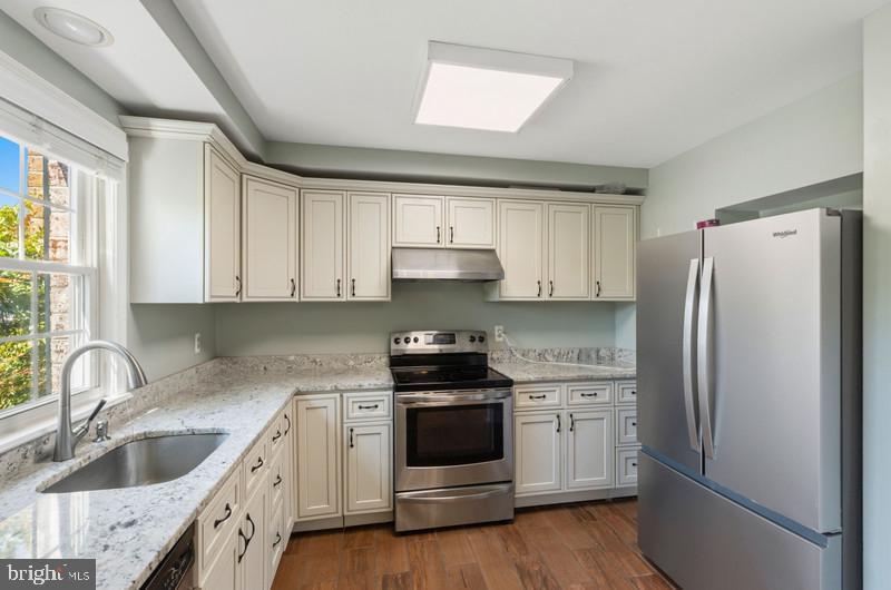 12 Redding Court Nottingham, MD 21236 - Photo 5 of 35