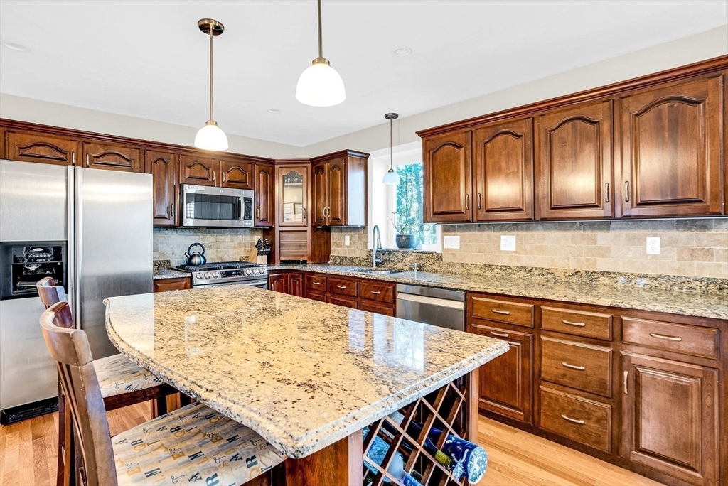 22 Field Road Medway, MA 02053 - Photo 12 of 28 Gallery Image 12