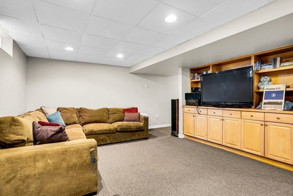 22 Field Road Medway, MA 02053 - Photo 27 of 28 Gallery Image 27